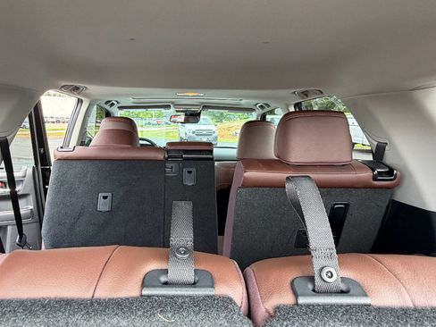 Used 2023 Toyota 4Runner Limited AWD/4WD image 17