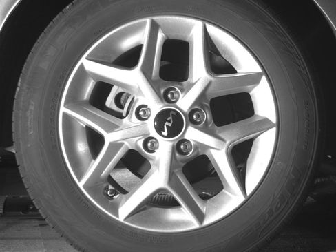 Used 2025 Kia Soul LX w/ LX Technology Package image 15