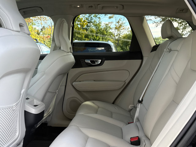 Certified 2023 Volvo XC60 B5 Core w/ Climate Package AWD/4WD image 21