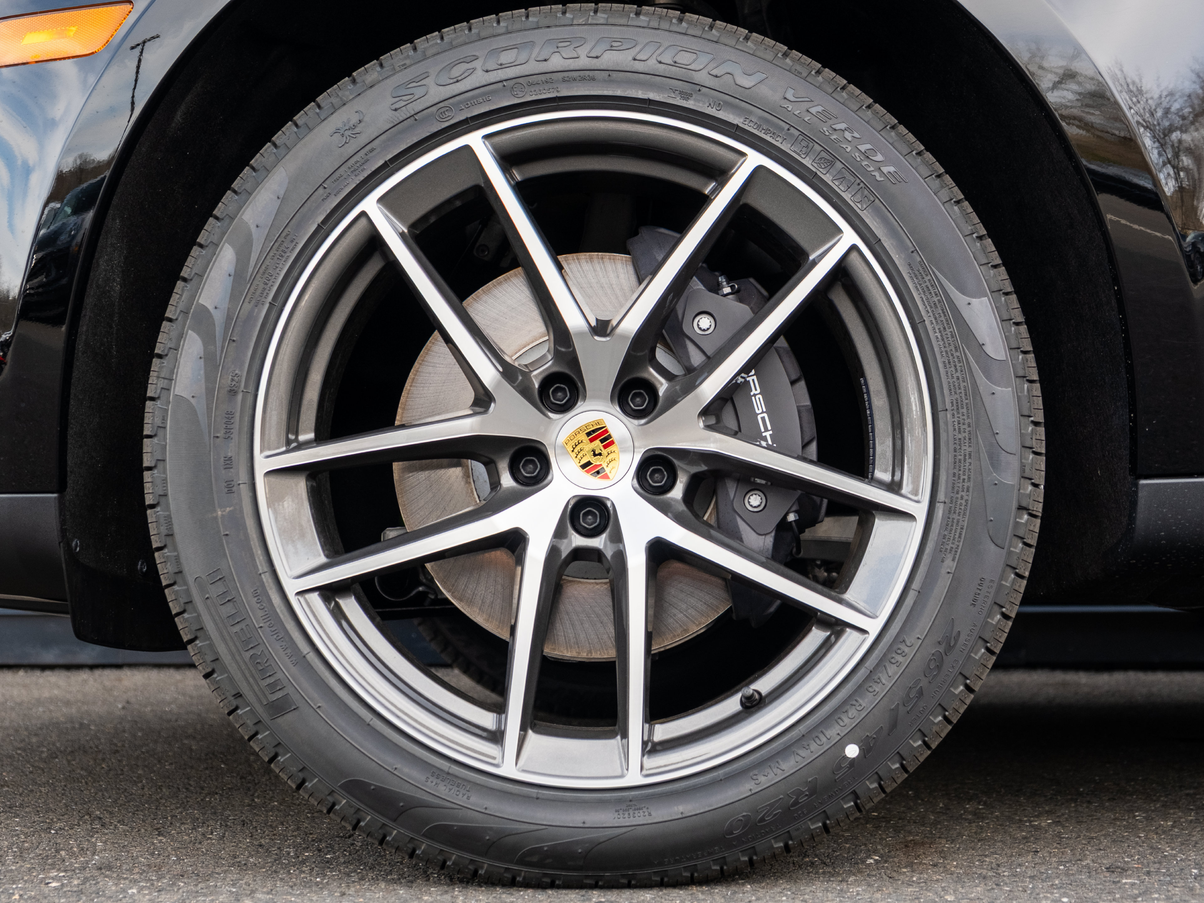 Certified 2026 Porsche Macan AWD/4WD image 12