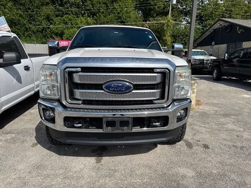 Used 2015 Ford F250 Platinum AWD/4WD image 2