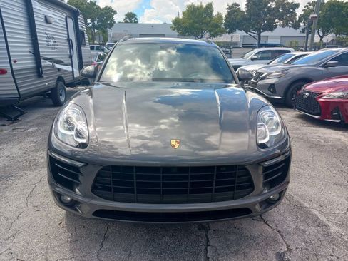 Used 2017 Porsche Macan AWD/4WD image 3