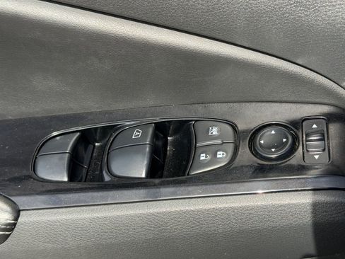 Certified 2023 Nissan Altima 2.5 SV image 13