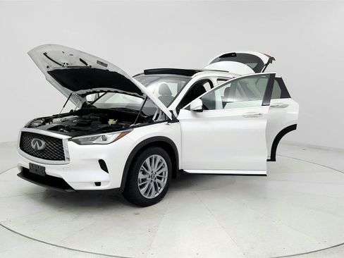 Used 2023 INFINITI QX50 Luxe AWD/4WD image 9
