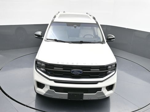 Used 2025 Ford Expedition Platinum w/ Driver's Package image 31