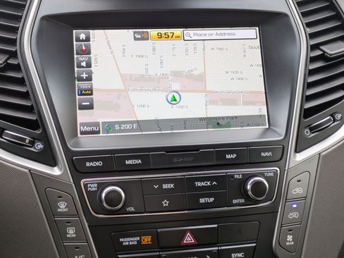 Used 2019 Hyundai Santa Fe XL image 27