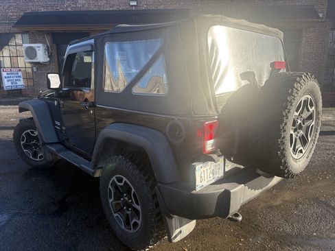 Used 2013 Jeep Wrangler Sport image 6