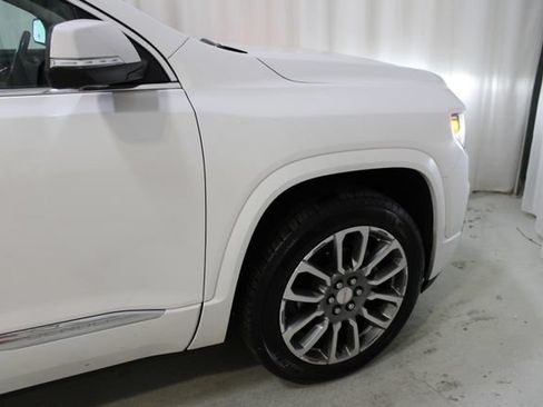 Used 2022 GMC Acadia Denali w/ Denali Technology Package FWD image 41