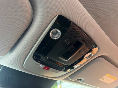 Used 2024 Kia Sorento S w/ Panoramic Sunroof Package FWD image 28