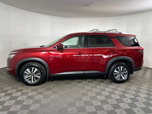 Used 2023 Nissan Pathfinder SL image 6