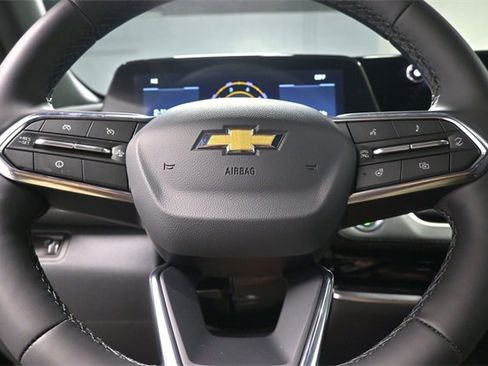 New 2026 Chevrolet Equinox LT w/ Convenience Package II image 17