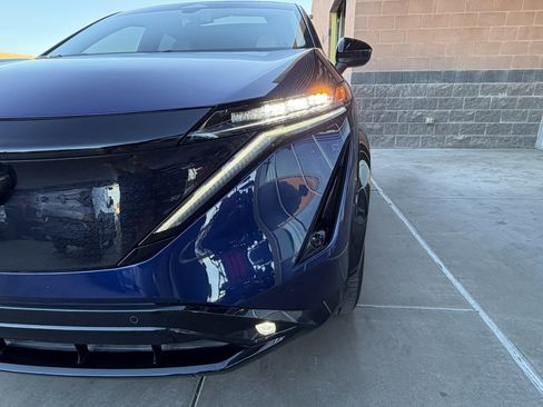 Used 2023 Nissan Ariya FWD image 11