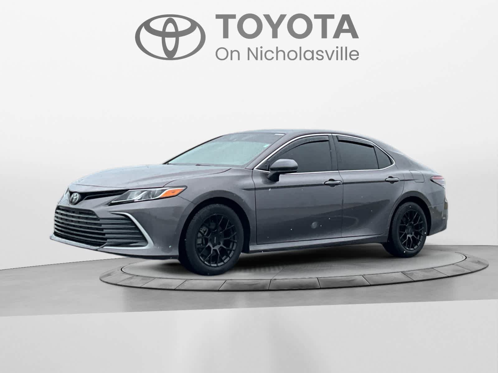 Used 2023 Toyota Camry LE FWD image 1