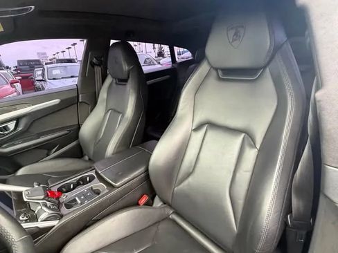 Used 2020 Lamborghini Urus AWD/4WD image 13