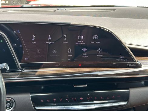 Used 2022 Cadillac Escalade Premium Luxury w/ Performance Package AWD/4WD image 22