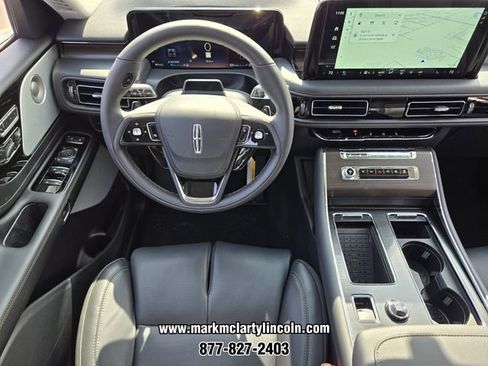 New 2026 Lincoln Aviator Reserve AWD/4WD image 9