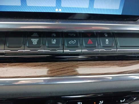 Used 2024 Chevrolet Silverado 2500 LT image 24