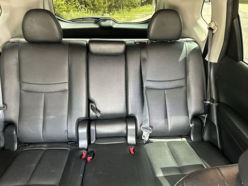 Used 2020 Nissan Rogue SL w/ Premium Package AWD/4WD image 6