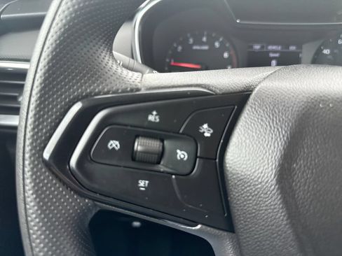 Used 2022 Chevrolet TrailBlazer LT FWD image 23
