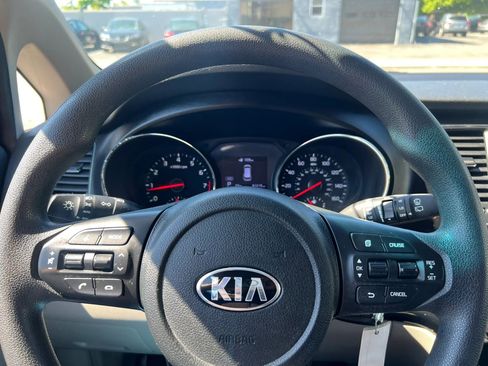 Used 2020 Kia Sedona LX FWD image 20