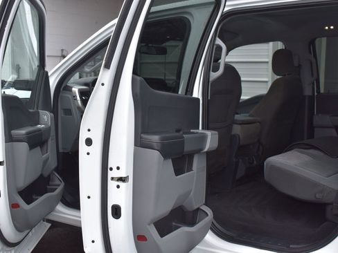 Used 2023 Ford F350 XLT w/ FX4 Off-Road Package image 18