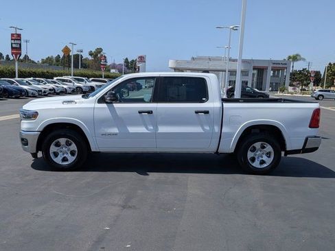 Used 2025 RAM 1500 Big Horn AWD/4WD image 12