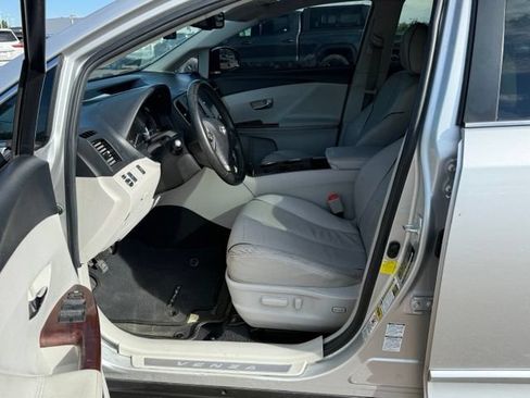 Used 2011 Toyota Venza AWD w/ Comfort Pkg image 15