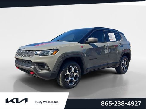 Used 2022 Jeep Compass Trailhawk w/ Trailhawk Convenience Group image 1