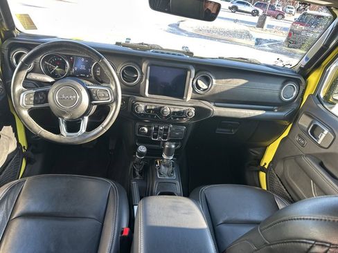 Used 2022 Jeep Wrangler Unlimited Sahara w/ Cold Weather Group image 28