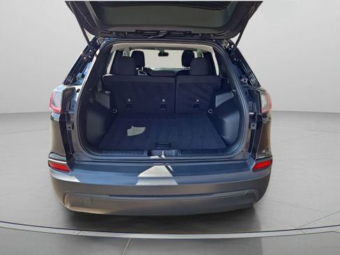 Used 2019 Jeep Cherokee Latitude w/ Popular Appearance Group image 26