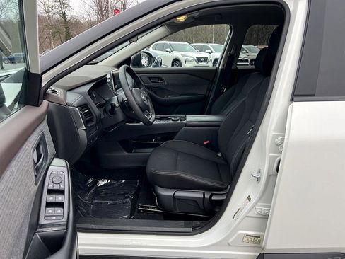 Certified 2023 Nissan Rogue S image 11