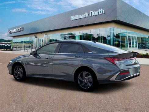 New 2026 Hyundai Elantra SEL Sport Premium FWD image 4