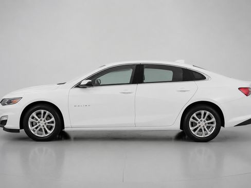 Used 2024 Chevrolet Malibu LT FWD image 4