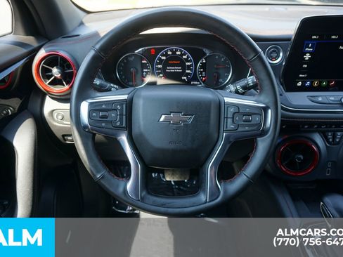 Used 2025 Chevrolet Blazer RS FWD image 32