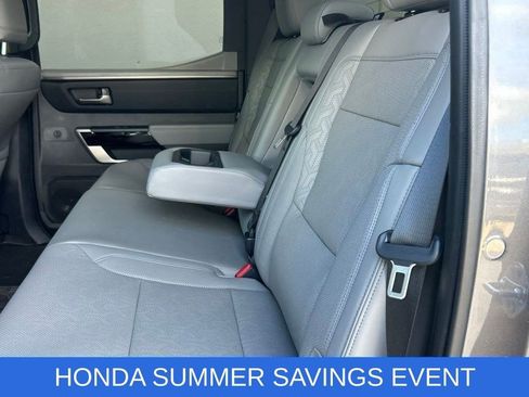 Used 2025 Toyota Tundra Limited AWD/4WD image 12