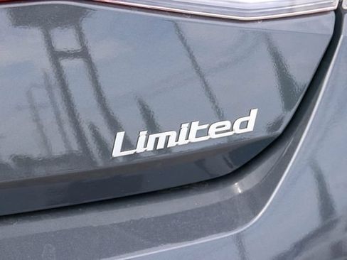 New 2026 Hyundai Elantra Limited FWD image 8