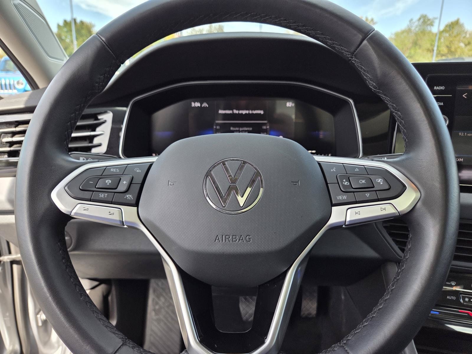 Used 2025 Volkswagen Jetta SE FWD image 24