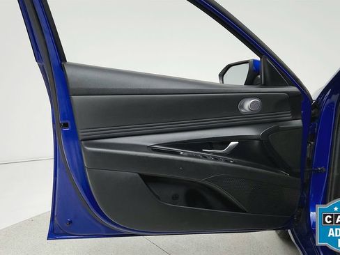 Used 2021 Hyundai Elantra SEL w/ Convenience Package image 29