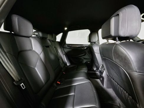 Certified 2021 Porsche Macan S AWD/4WD image 19