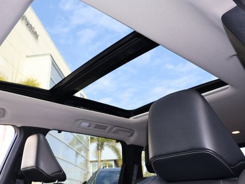 Certified 2023 INFINITI QX60 Luxe w/ Cargo Package image 5