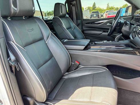 Certified 2022 Cadillac Escalade Sport AWD/4WD image 37