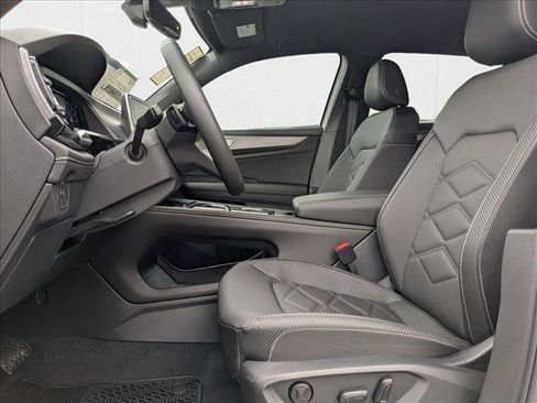 New 2026 Volkswagen Atlas Cross Sport SE image 4