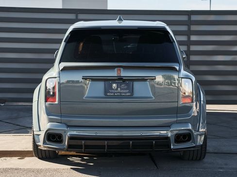 Used 2025 Rolls-Royce Cullinan image 16