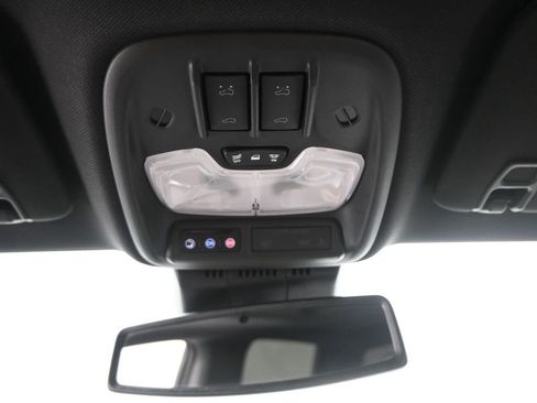 Used 2024 GMC Canyon AT4X image 21