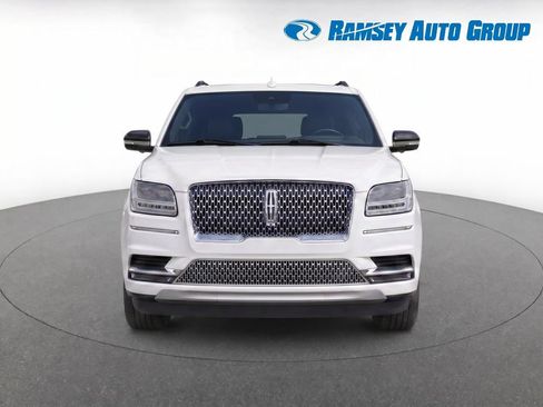 Used 2019 Lincoln Navigator Reserve AWD/4WD image 5