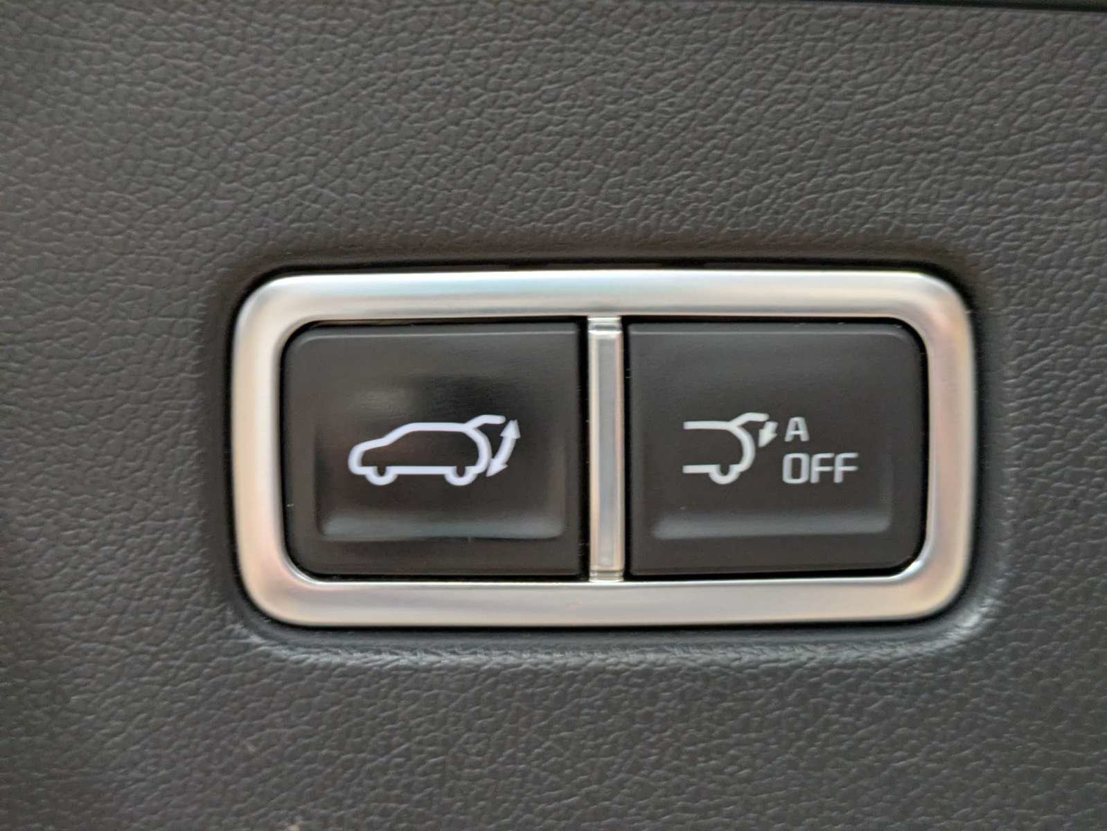 Certified 2025 Kia Sorento EX w/ EX Panoramic Sunroof Package FWD image 10