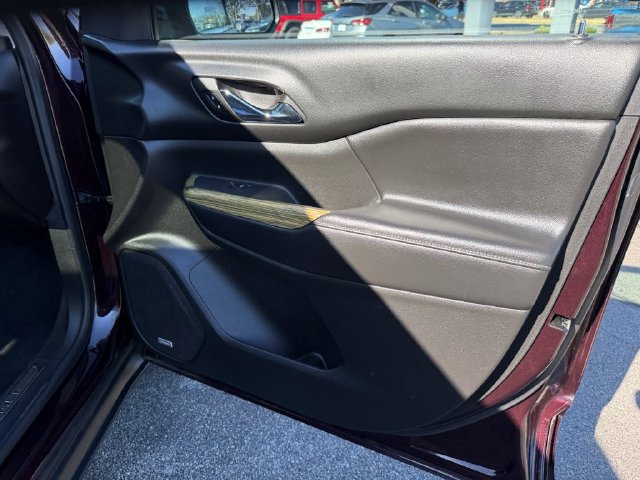 Used 2018 GMC Acadia Denali FWD image 23