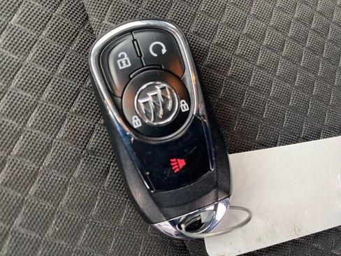 Used 2022 Buick Encore Preferred image 22