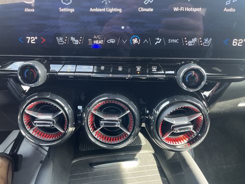 Used 2025 Chevrolet Blazer EV RS image 27