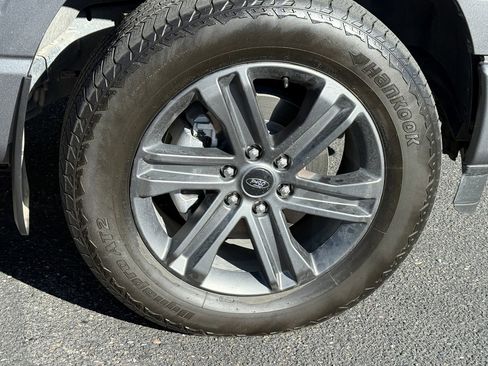 Used 2023 Ford F150 Lariat w/ Max Trailer Tow Package image 32